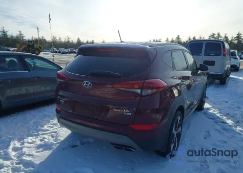 2017 Hyundai Tucson Sport z USA, uszkodzony, nr VIN KM8J3CA24HU342578